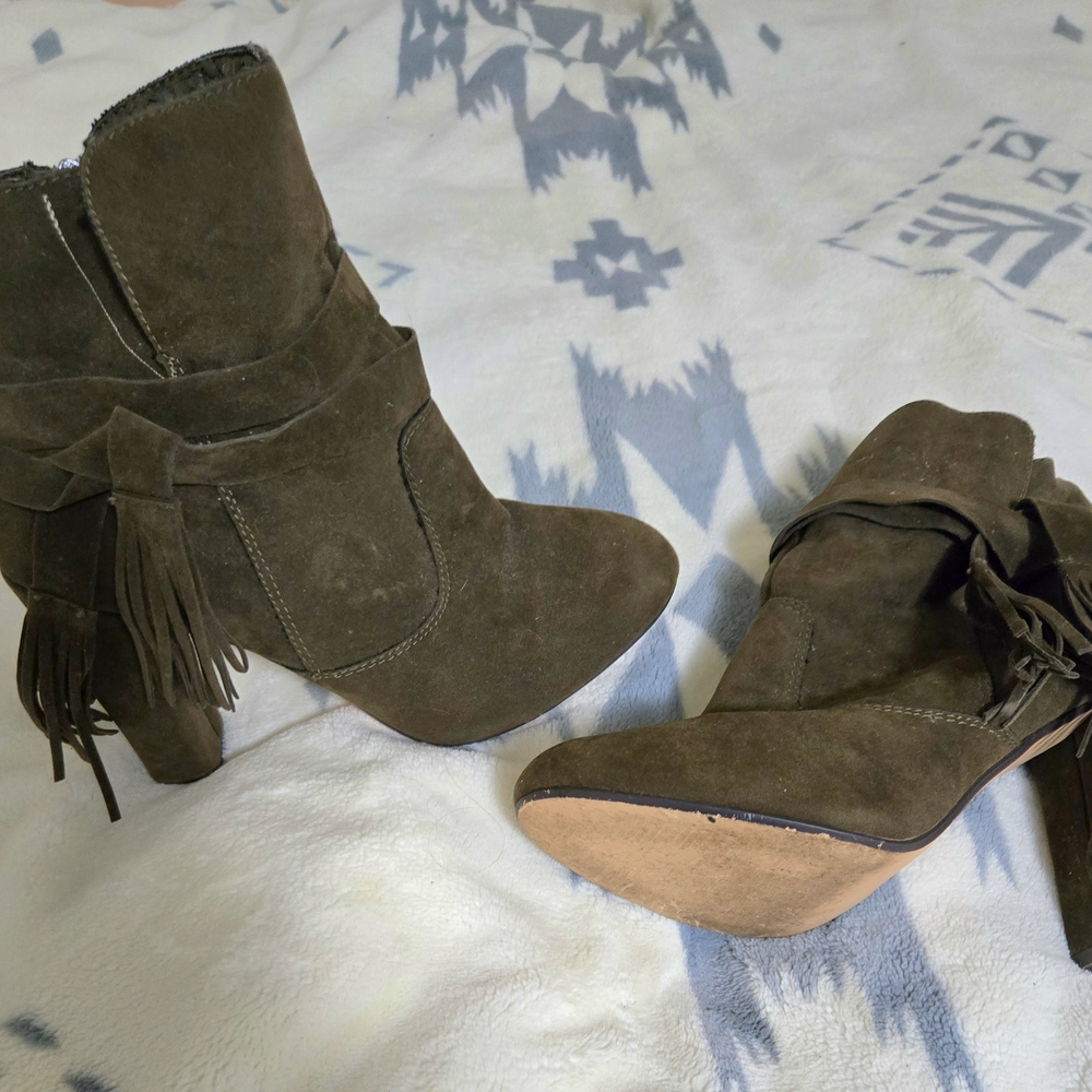 Women's Suede Fringe Ankle Boots